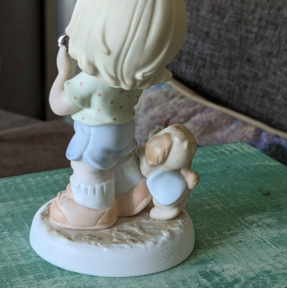 " Coach, You Are A Real Sport" Precious Moments Figurine. Excellent Condition. - Picture 7 of 8